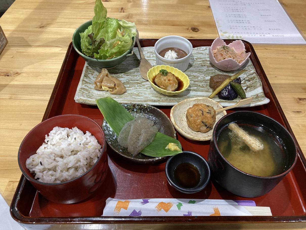 (11)おこんにゃくプレート膳 (11)おこんにゃくプレート膳