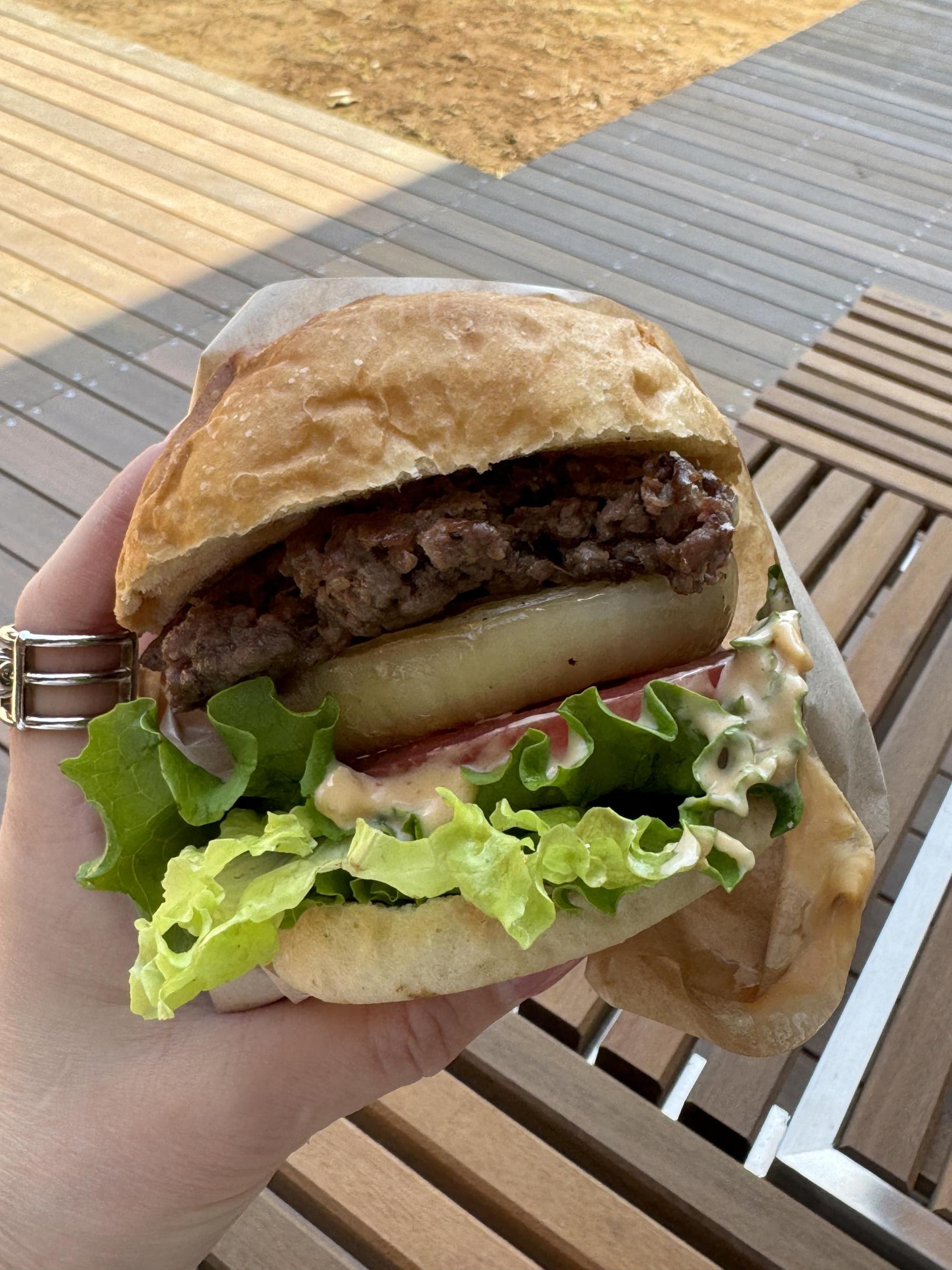 39.ボリュームバーガー