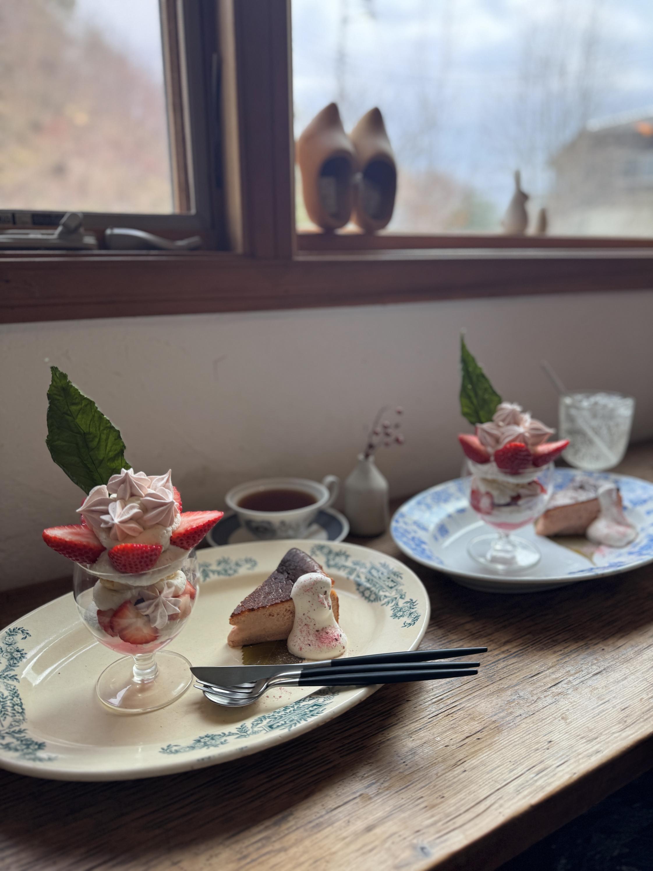 19.カフェメッツァスイーツ