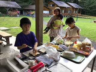 朝食づくり 朝食づくり