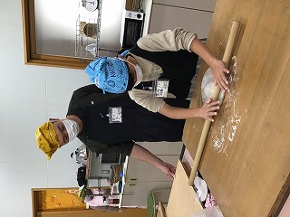 そば打ちの様子