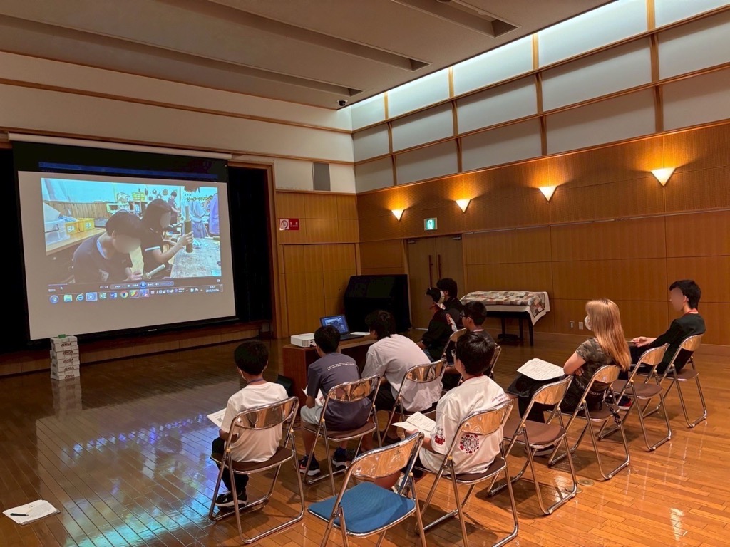 「リーダー養成研修会」のDVD鑑賞 「リーダー養成研修会」のDVD鑑賞